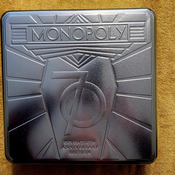 Monopoly 70th Anniversary Edition Board Game in a Tin - Picture 3 of 5